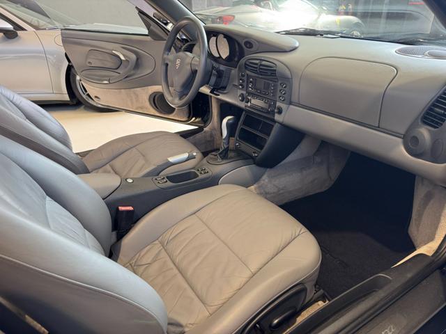 PORSCHE 911 Carrera 3.4 CABRIO / BOOK SERVICE PORSCHE