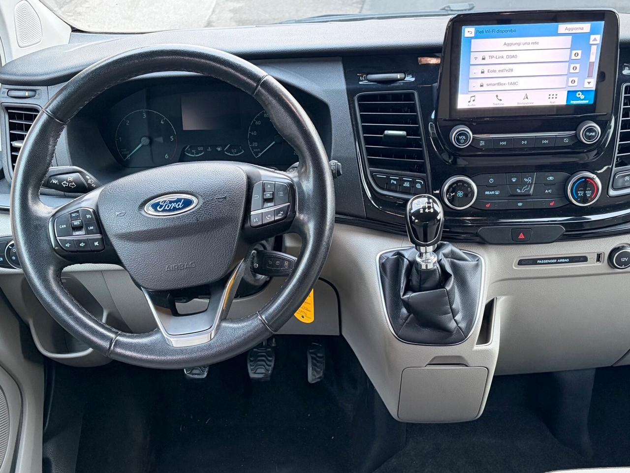 Ford Tourneo Custom 320 2.0 TDCi 130CV Trend 9 posti