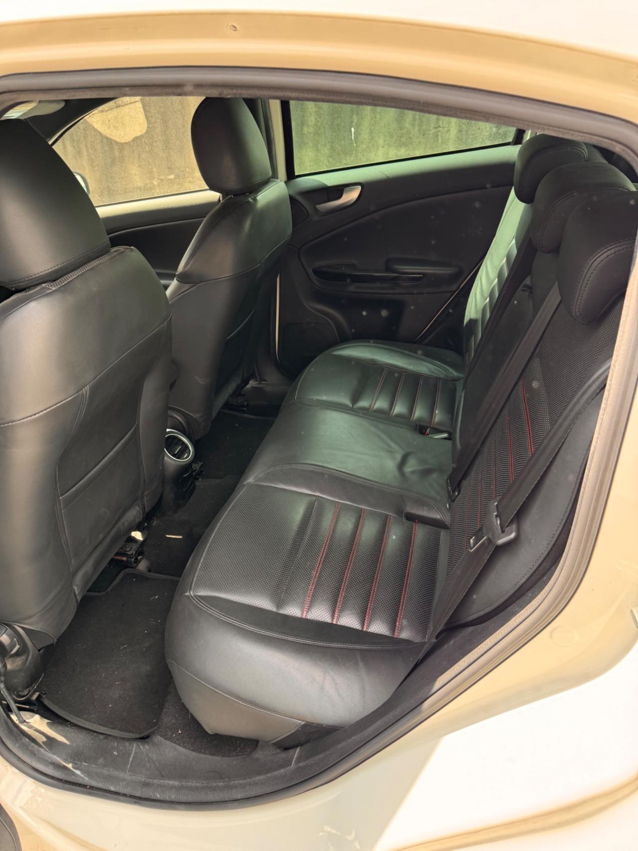 Alfa Romeo Giulietta 2.0 JTDm-2 140 CV Exclusive