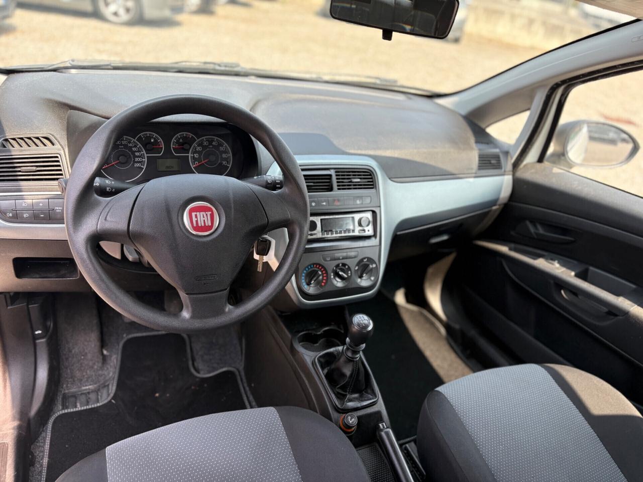 Fiat Grande Punto 1.2 BENZINA 2011 NEOPATENTATI