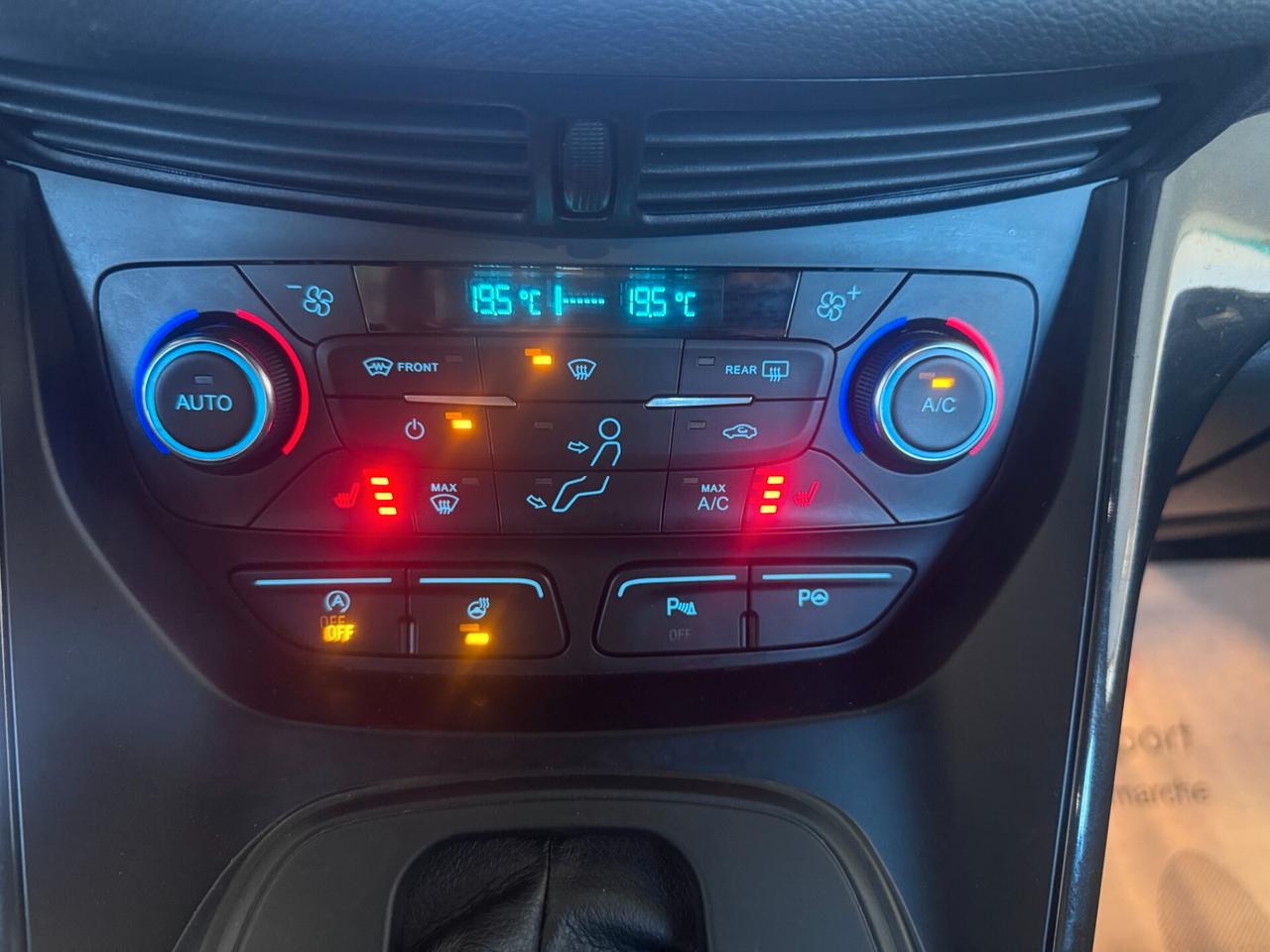 Ford Kuga 2.0 TDCI 150 CV S&S 4WD Powershift ST-Line