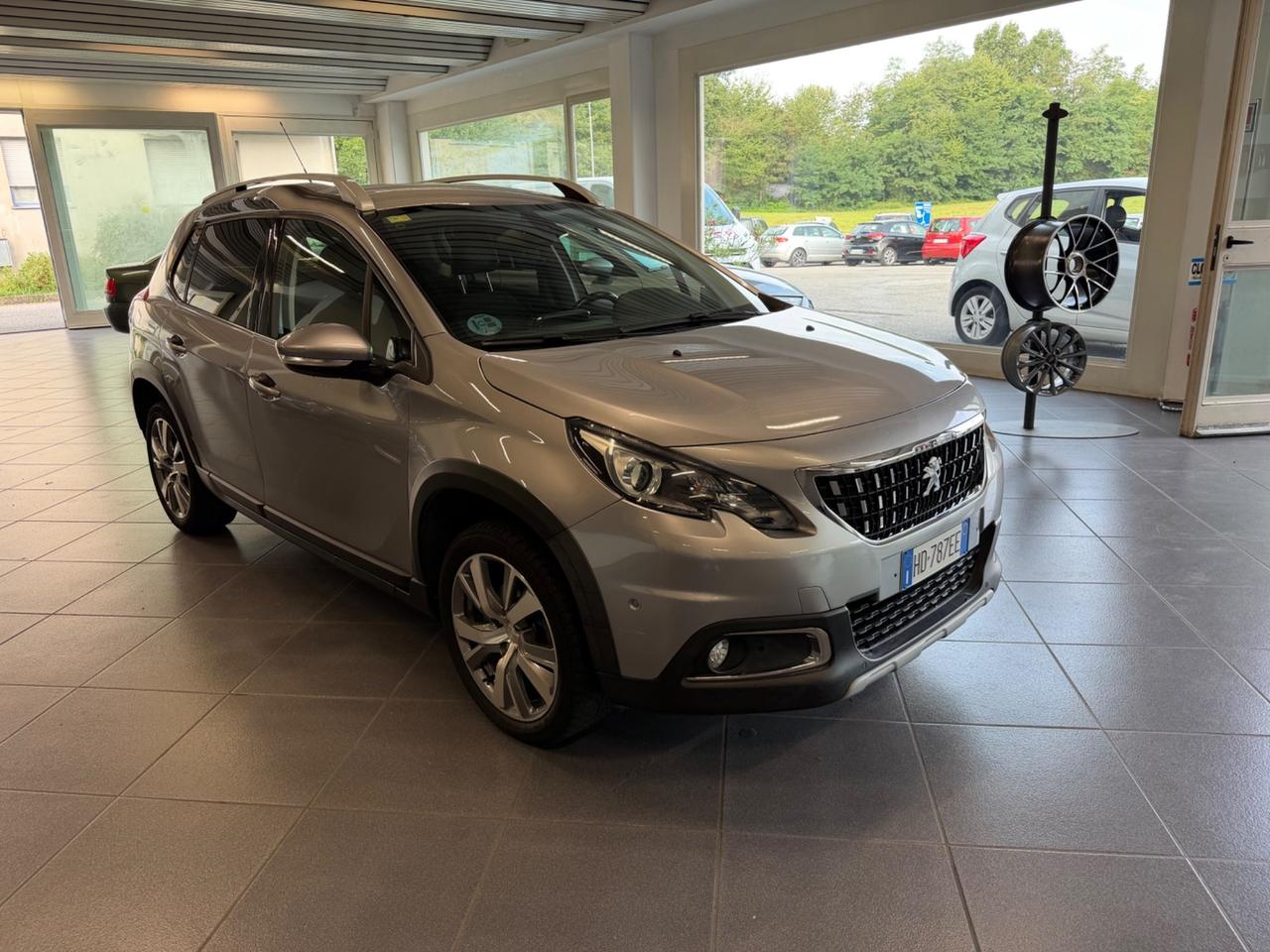 Peugeot 2008 PureTech Turbo 110 EAT6 S&S Black Matt