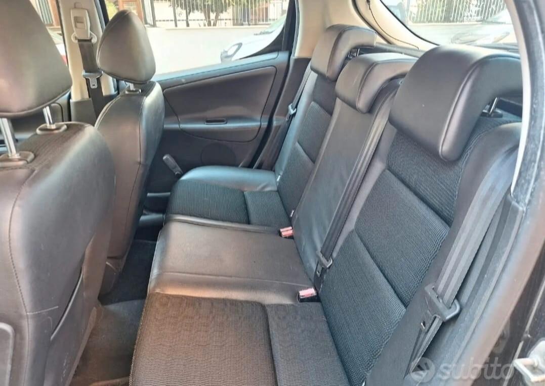 Peugeot 207 1.6 8V HDi 93CV 5p. Allure