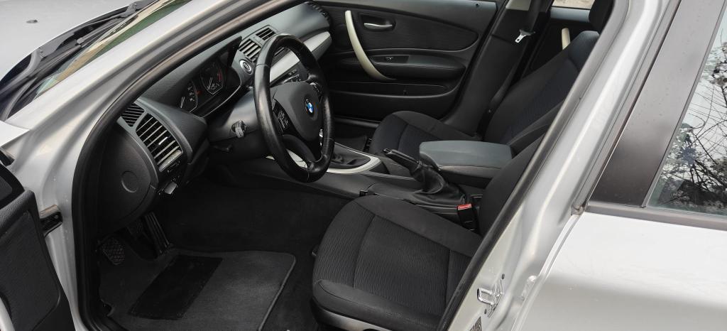 BMW Serie 1 5 Porte 118d 5p 2.0 143cv dpf Ottimo Stato