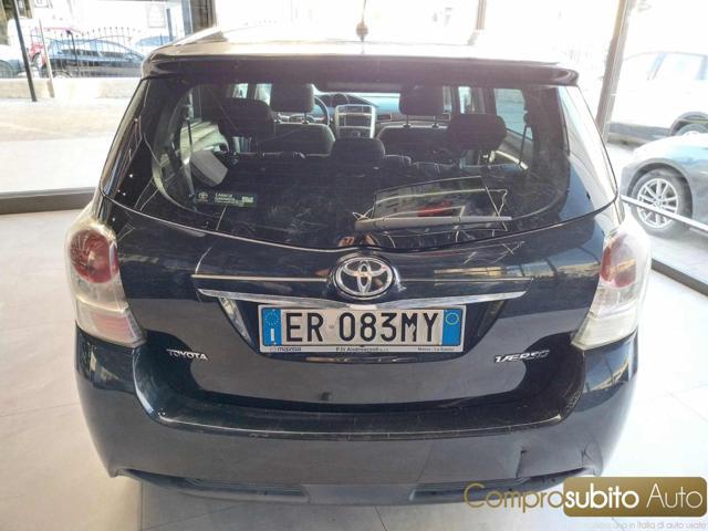 TOYOTA Verso 2.0 D Active 7 posti