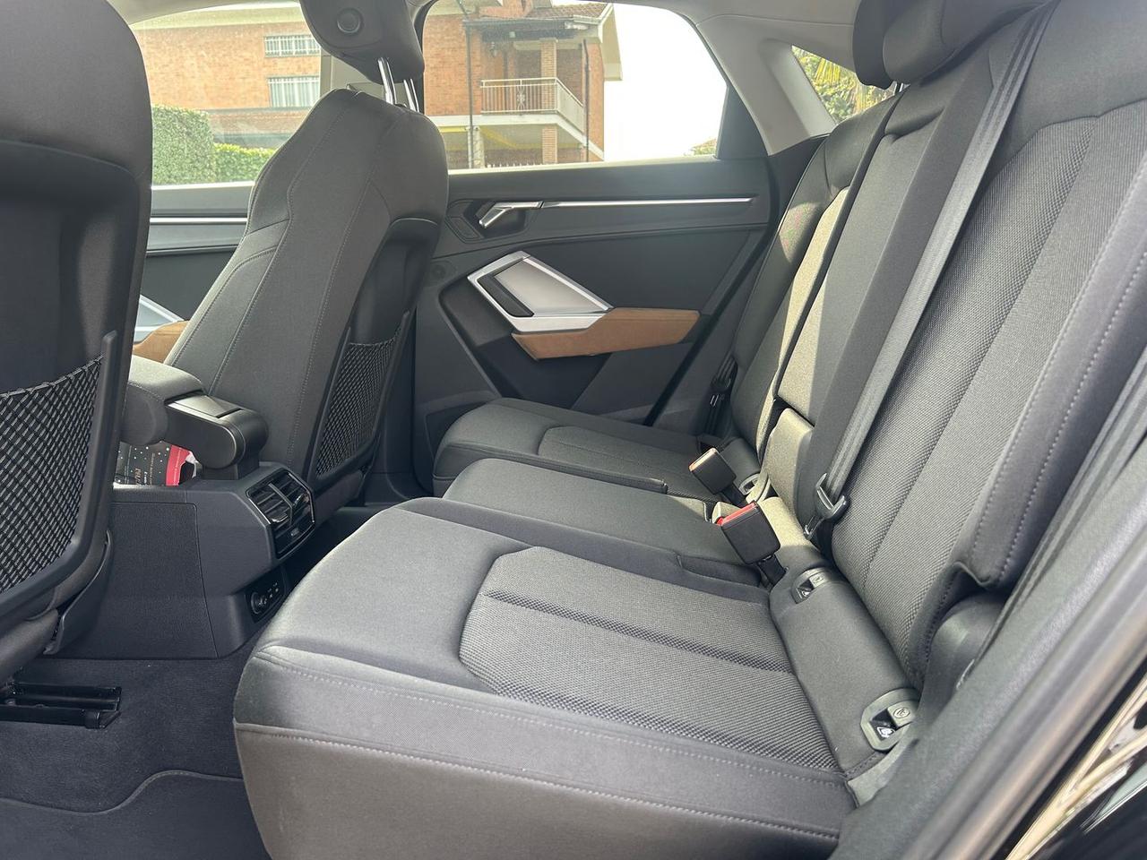 Audi Q3 S TRONIC S-LINE EDITION 2.0 35 TDI #9862