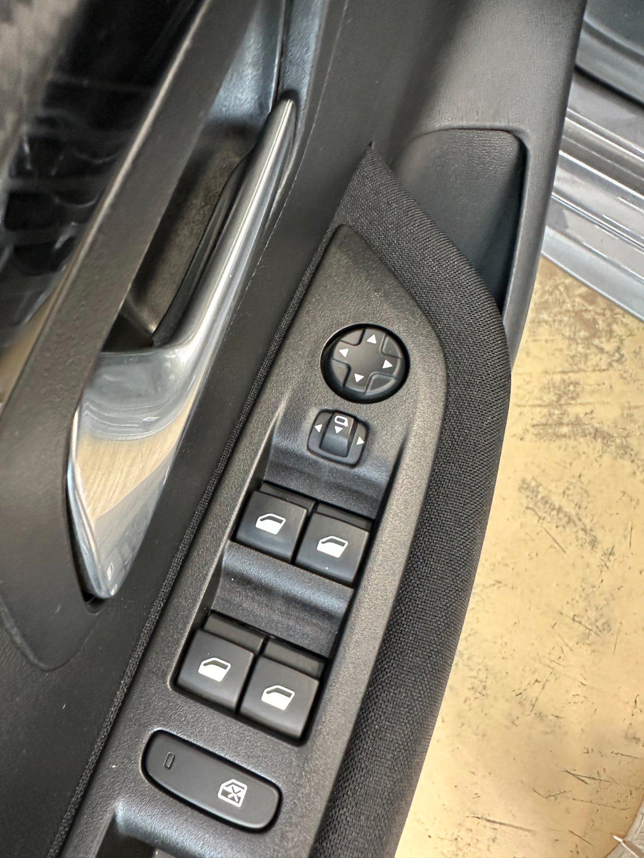 Peugeot 208 5 Pt 1.2 puretech Active s&s 75cv - Carplay - Camera