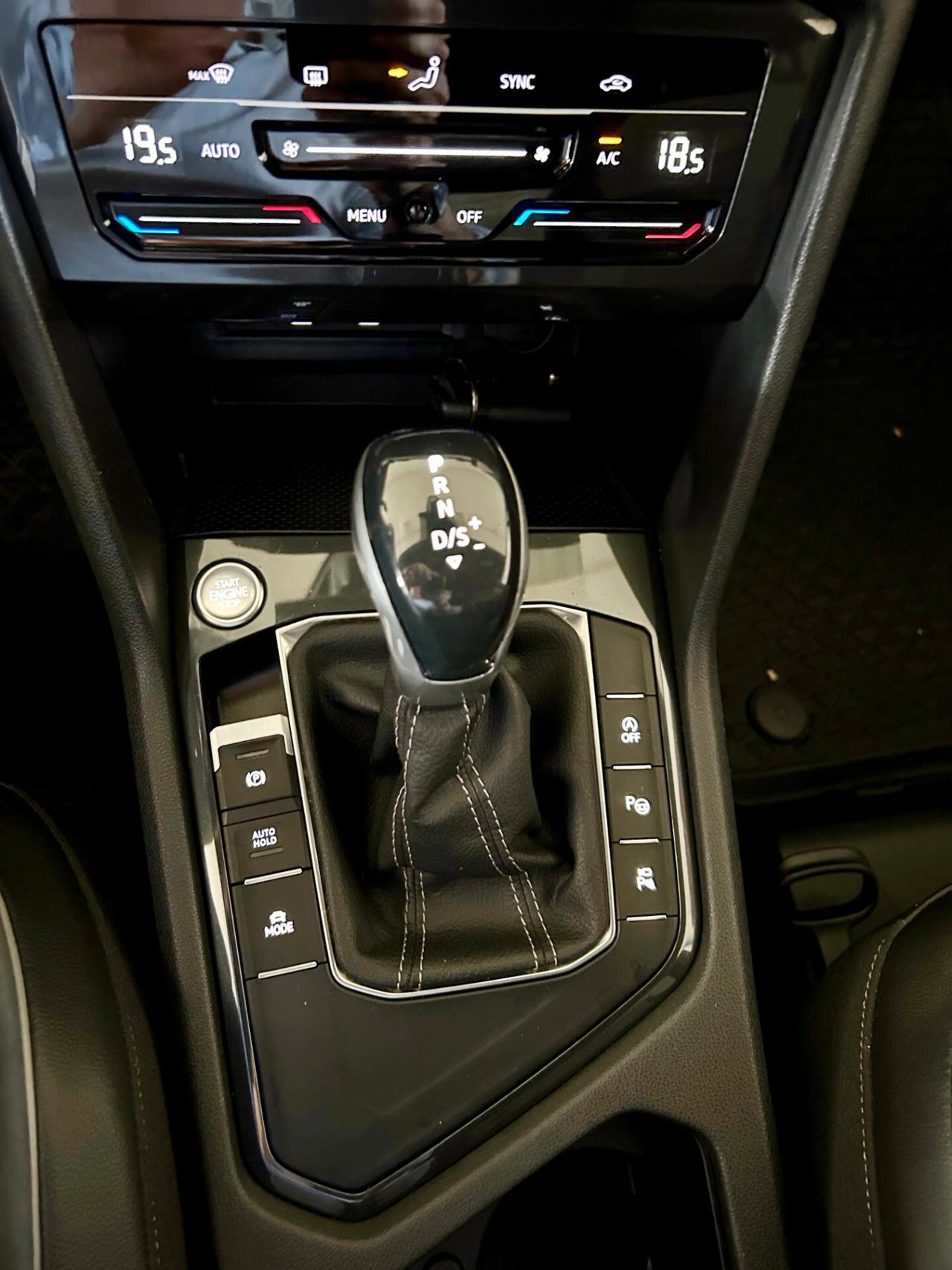 Volkswagen Tiguan 2.0 TDI 150 CV SCR DSG R-Line