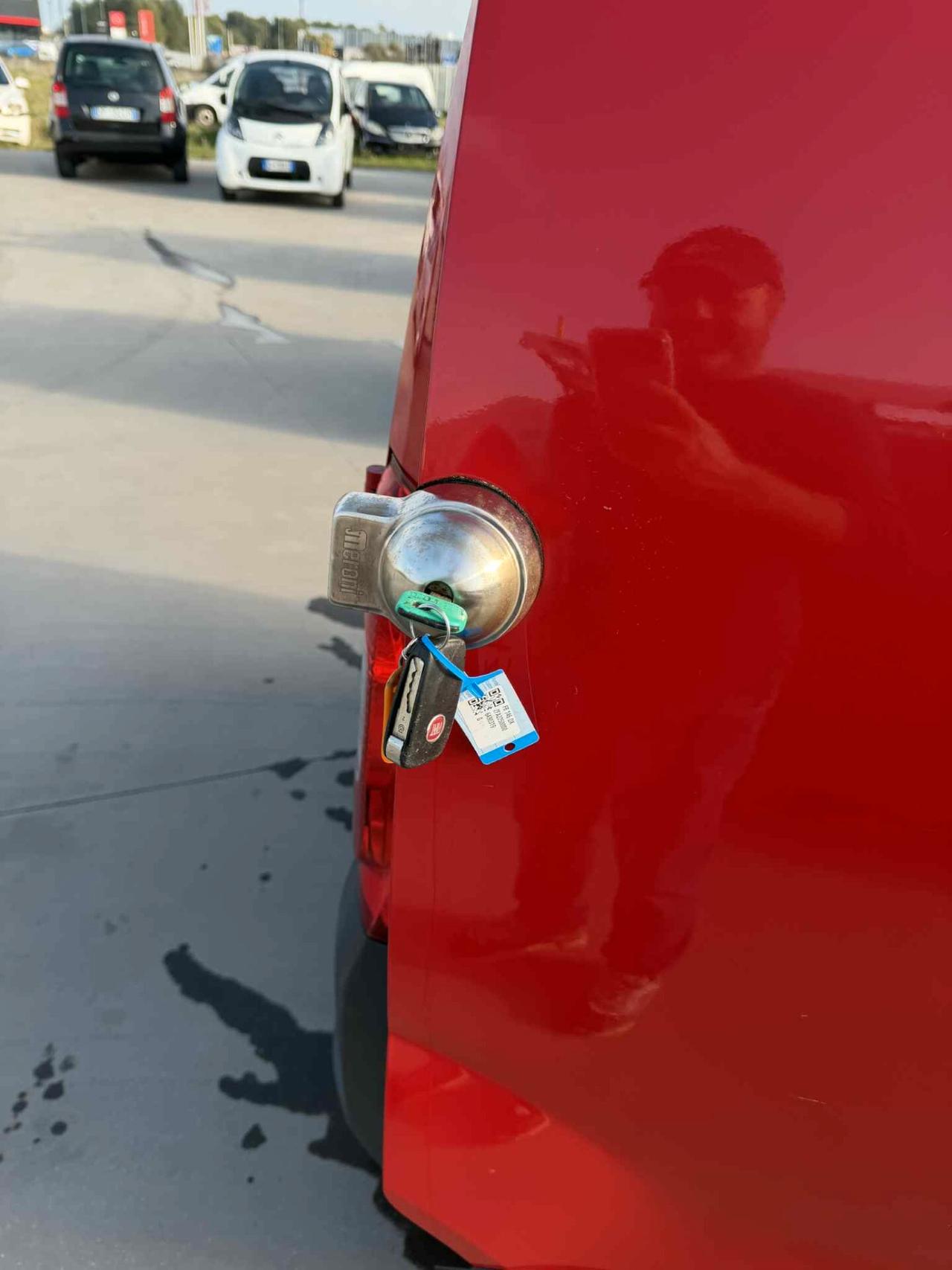 Fiat Fiorino 1.3 MJT 95CV Cargo Adventure