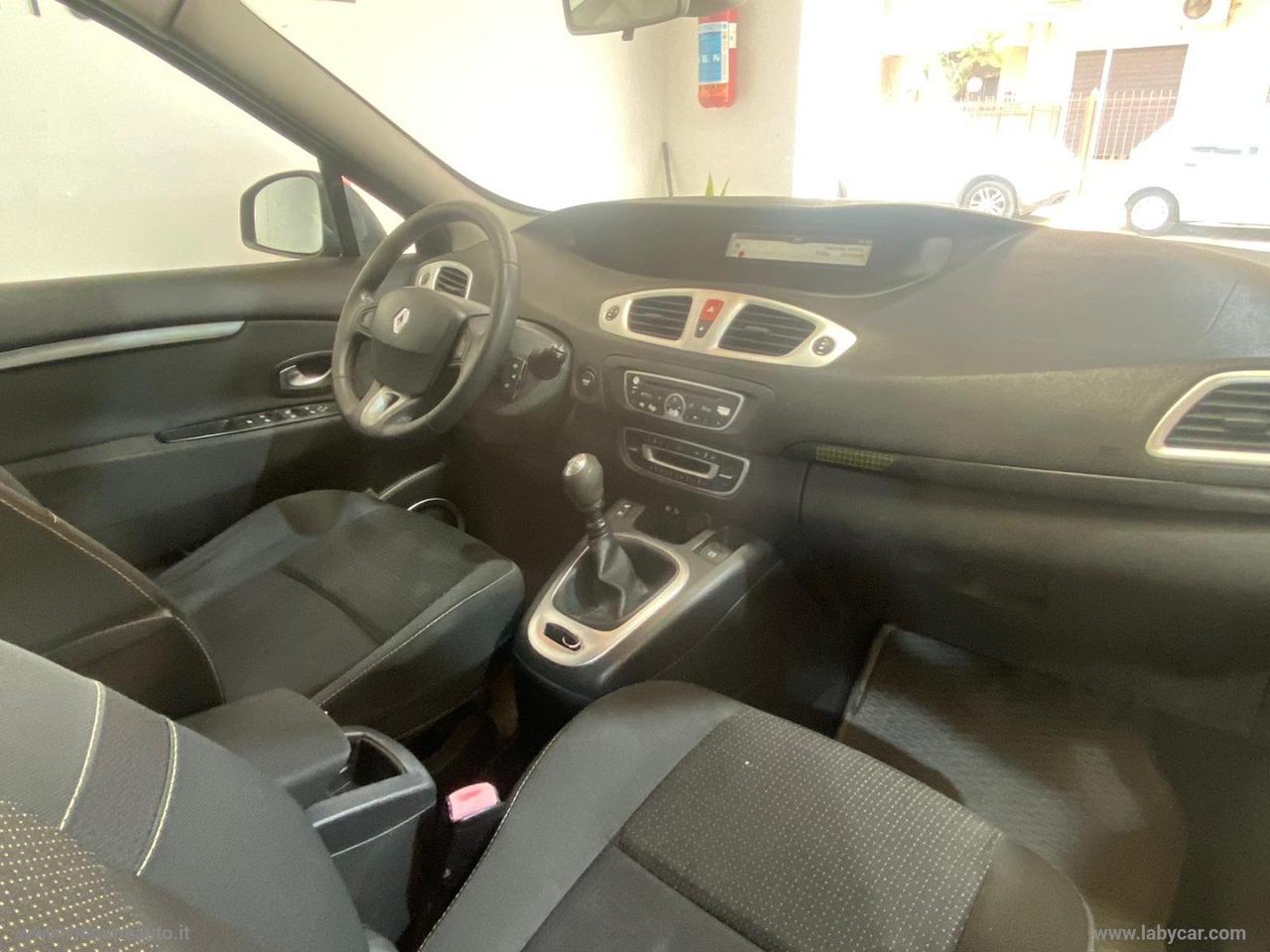 RENAULT Scénic 1.9 dCi 130 CV Luxe