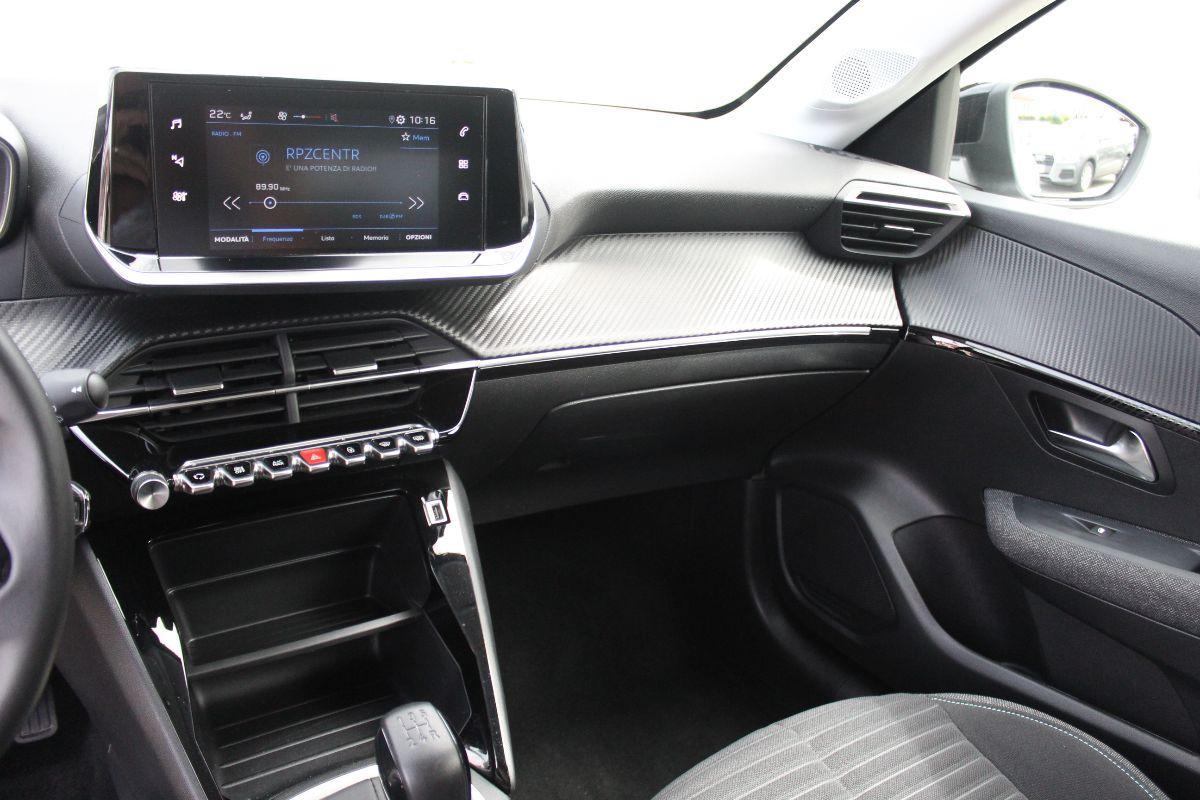 PEUGEOT - 208 1.2 puretech Style