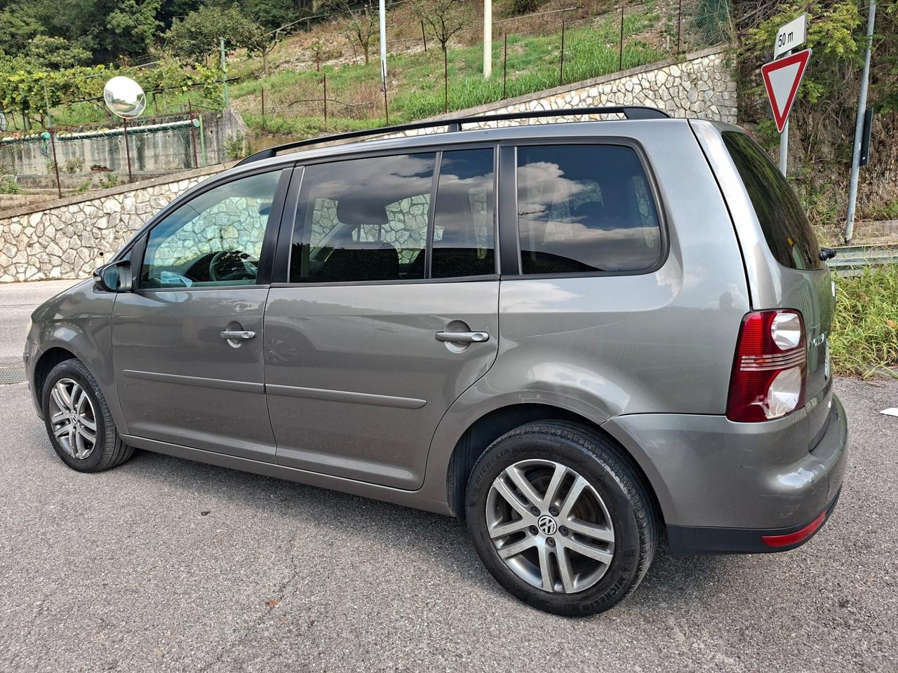 Volkswagen Touran 1.4 METANO 5 Posti