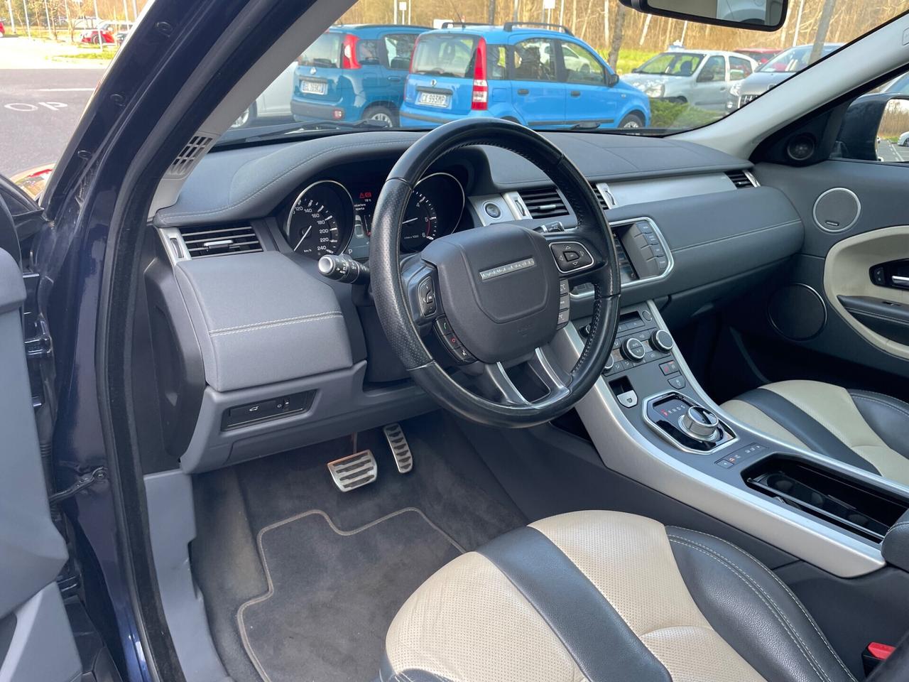 Range Rover Evoque 2.2 TD4 5p. Cerchi*Tetto*Automatik*GANCIO TRAINO*