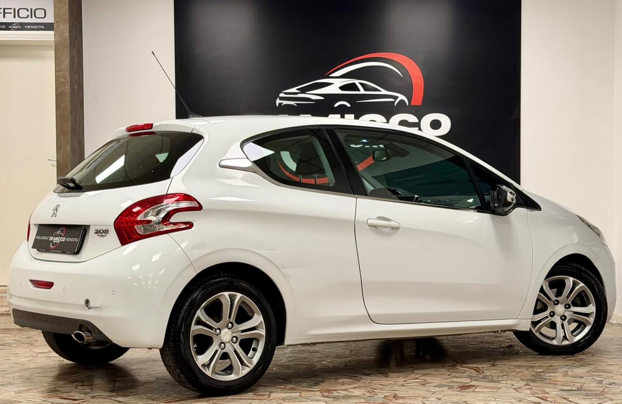 Peugeot 208 1.4 HDi 68 CV 3 porte Allure