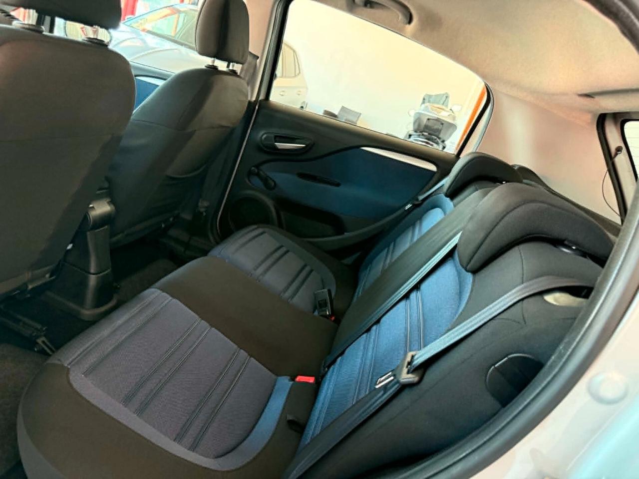 Fiat Punto Evo 1.2 5 porte Dynamic 77Cv NEOPATENTATI