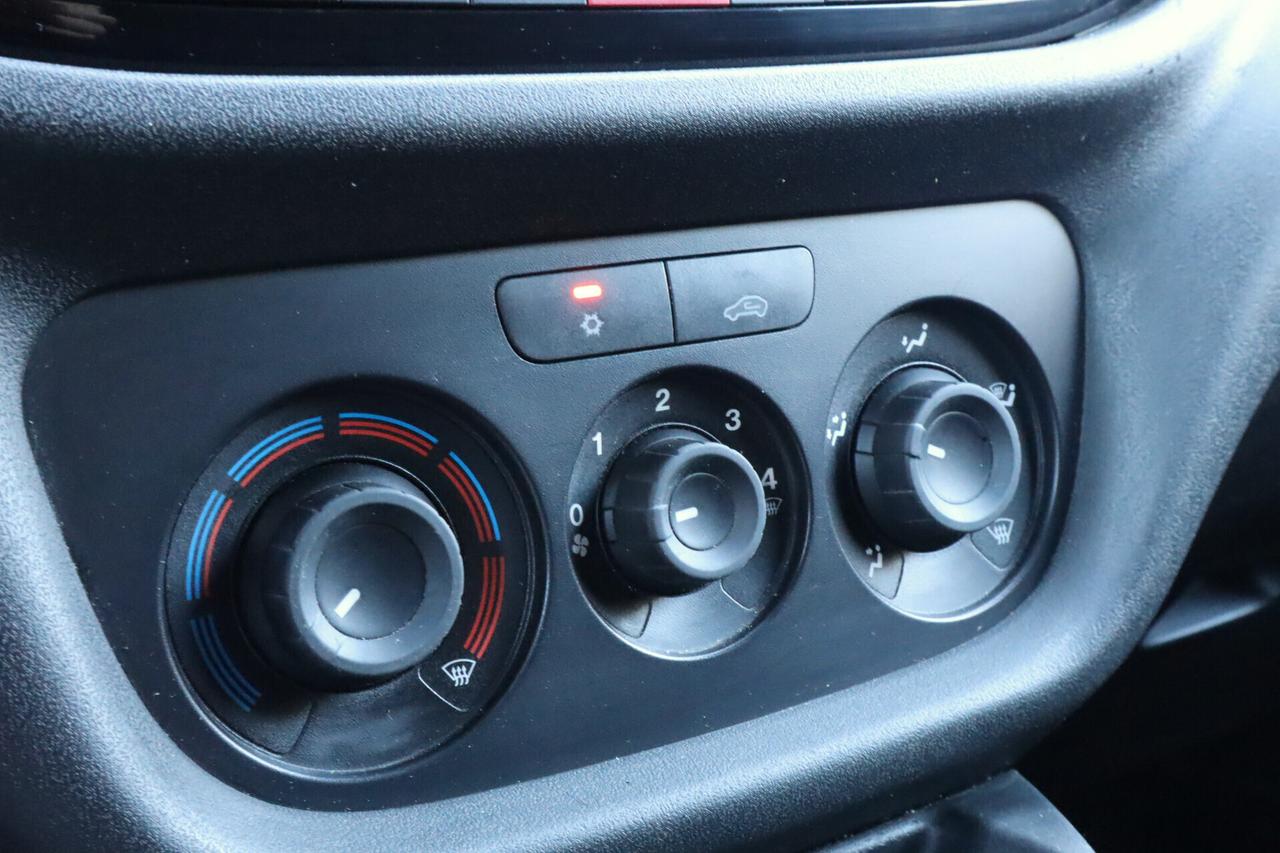 Fiat Doblo 1.6 JTDM 105 CV 3 POSTI 14.250 + IVA