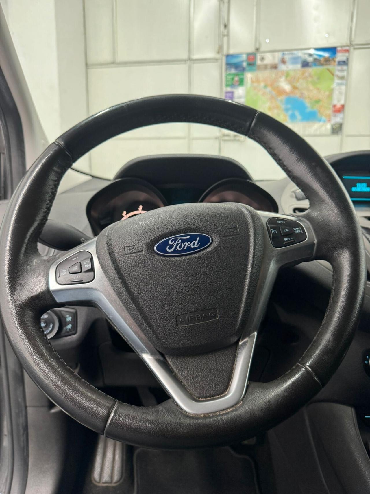 Ford Tourneo Courier 1.5 TDCI 75 CV Sport