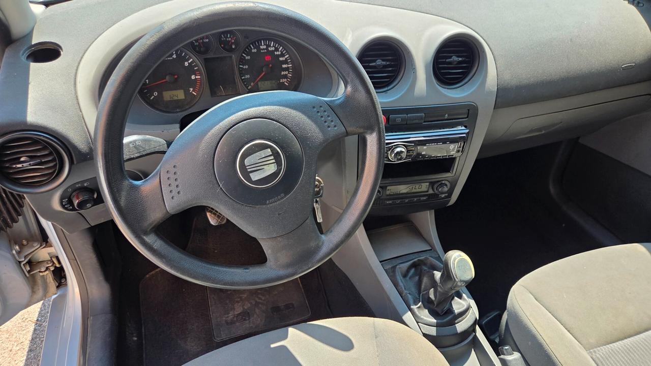 Seat Ibiza 1.4 16V 5p. Signo