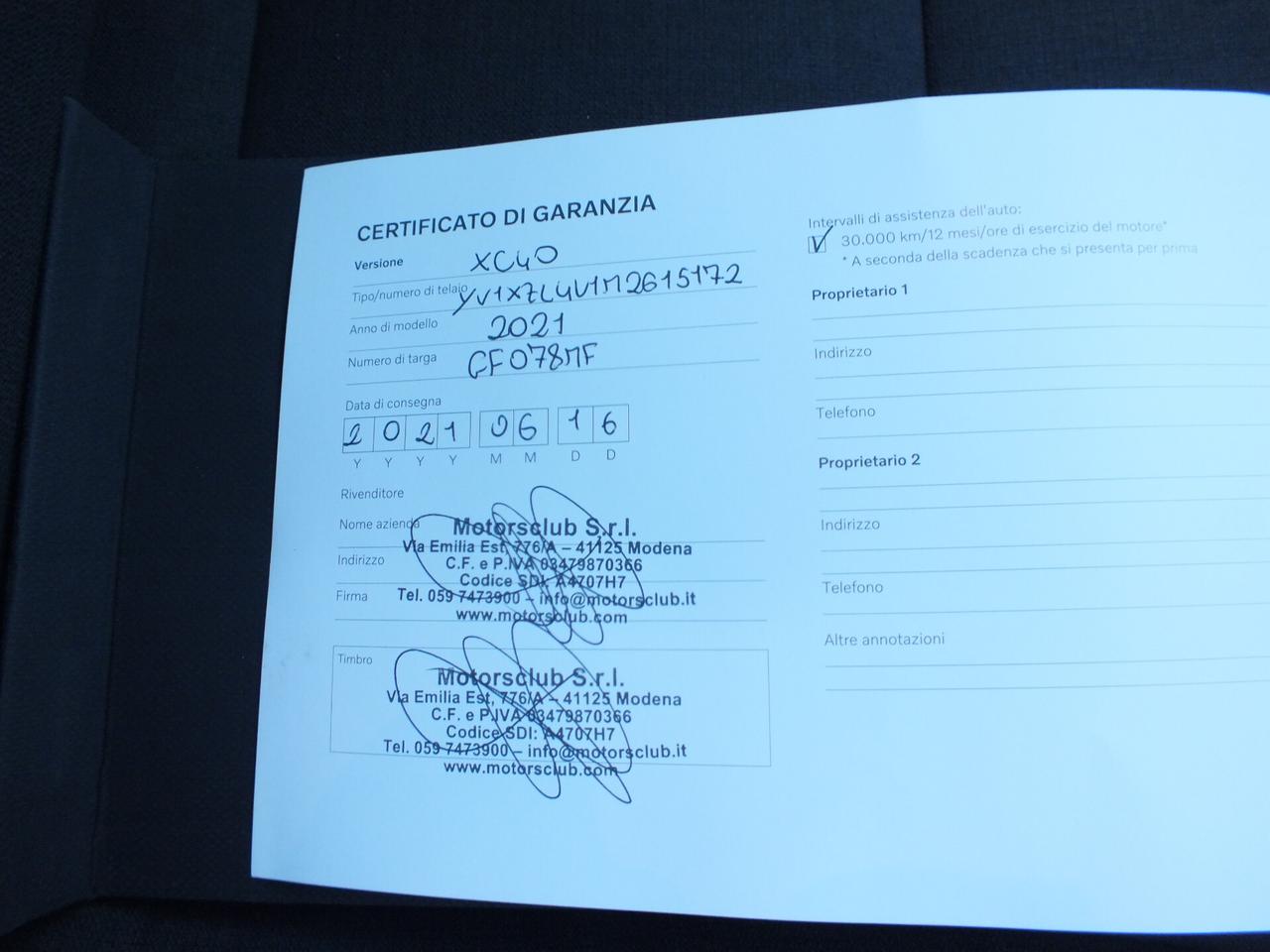 VOLVO XC40 T2 CORE 32.000 KM!