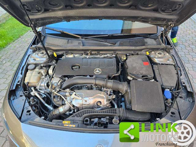 MERCEDES-BENZ A 220 Automatic Premium AMG Line 190 CV