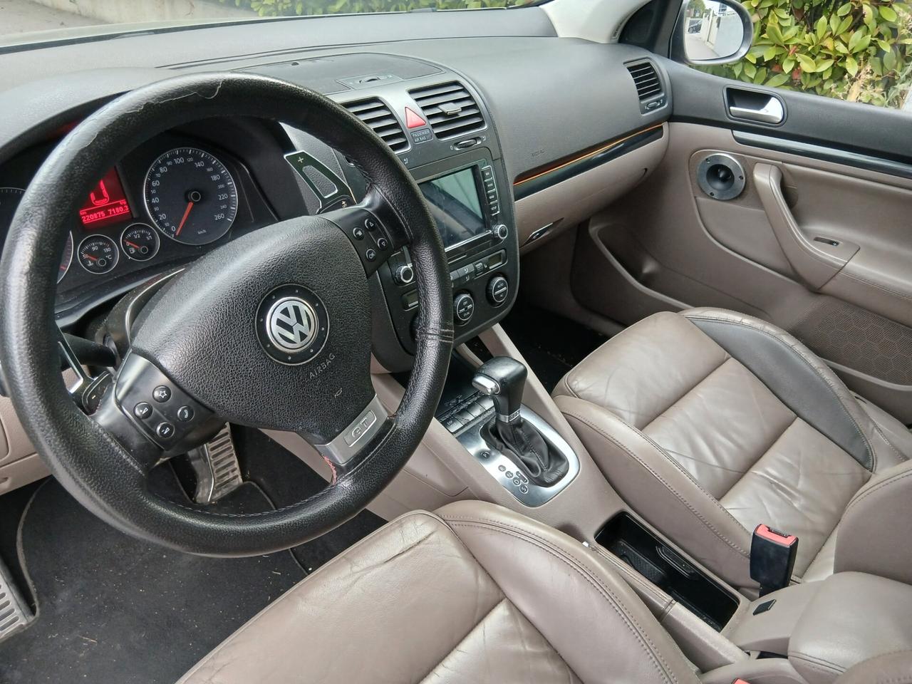 Volkswagen Golf 2.0 TDI DPF 5p. DSG GT Sport CAMBIO DA SISTEMARE