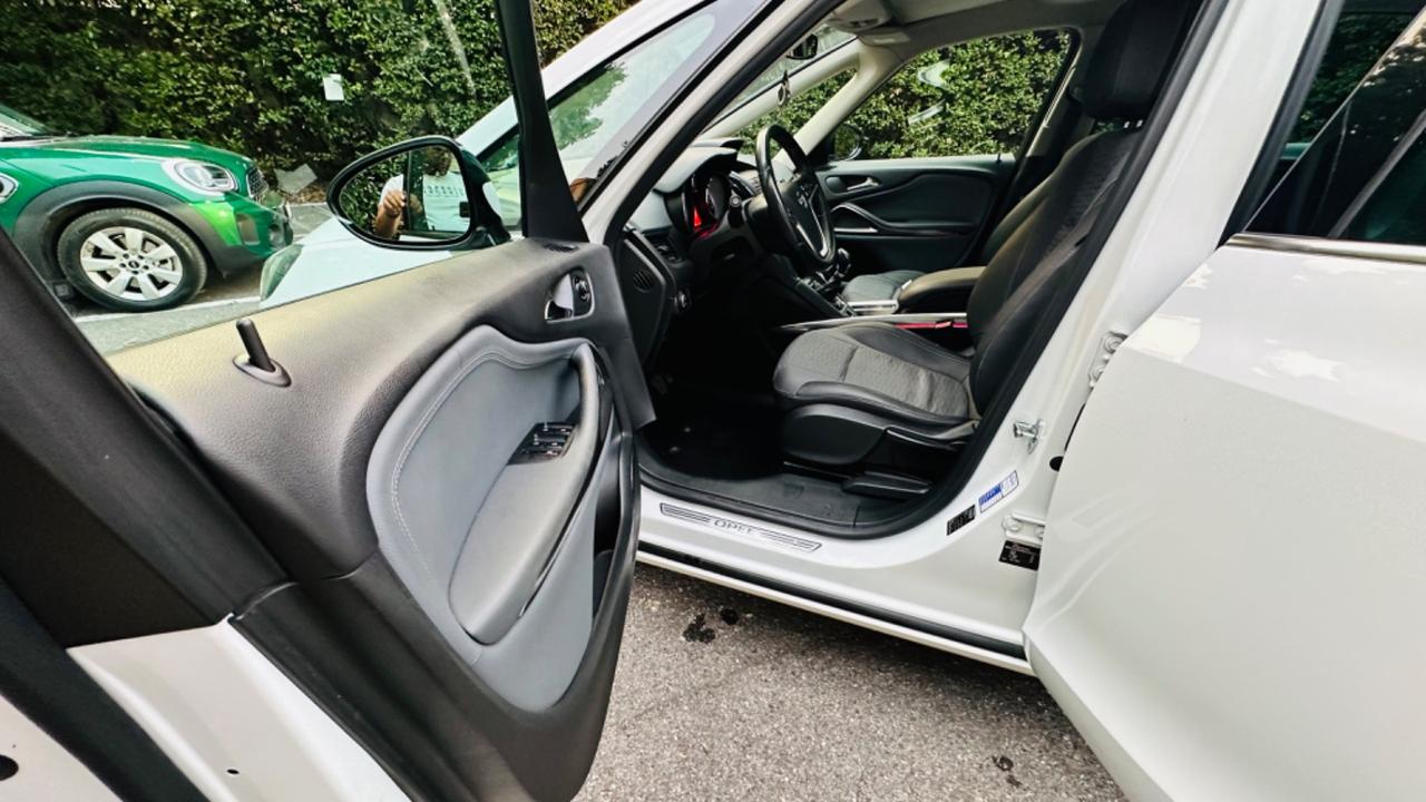 Opel Zafira Tourer 2.0 CDTi 130CV. 7 posti. Multispazio