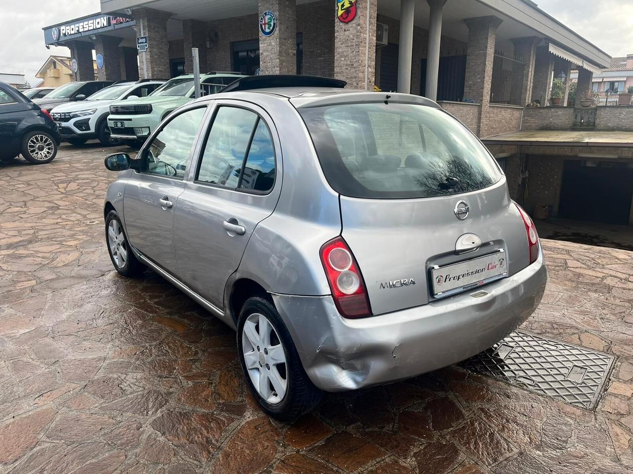 Nissan Micra 1.2 16V 5 porte Visia