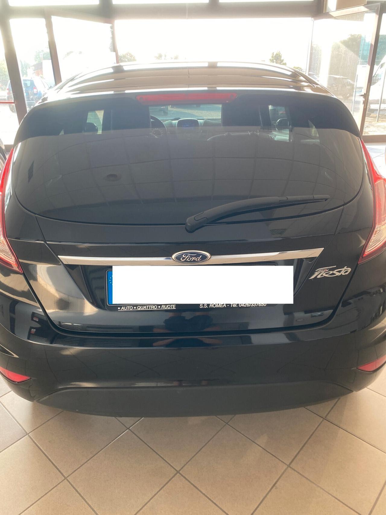 Ford Fiesta 1.5 TDCi 95CV 3 porte Black & White Edition