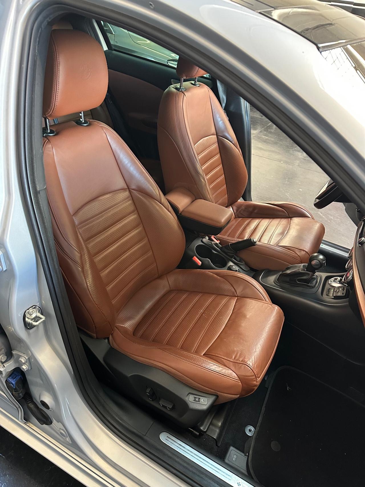 Alfa Romeo Giulietta 1750 Turbo TCT Quadrifoglio Verde