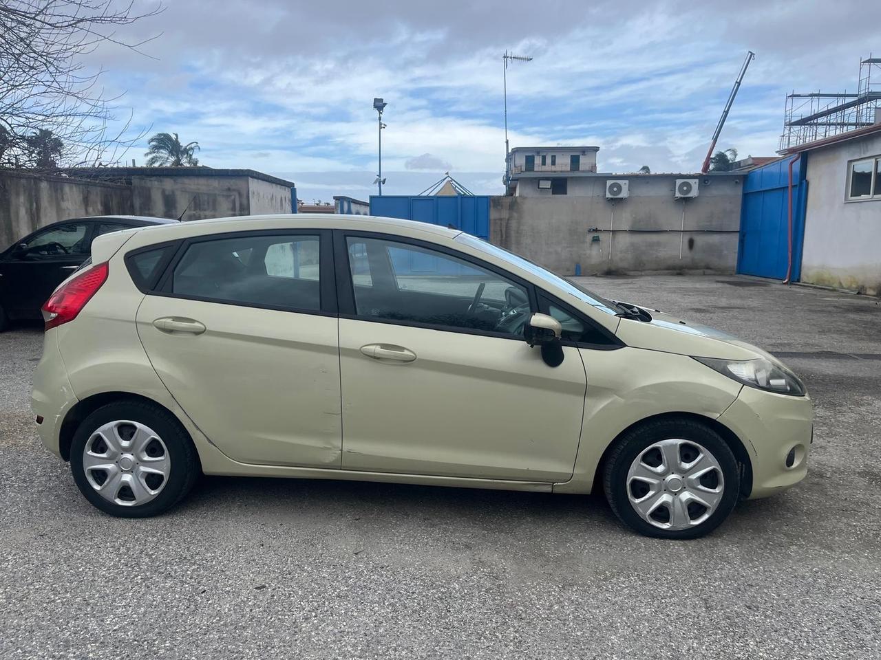 Ford Fiesta 5P-1.4 gpl-Full-2009