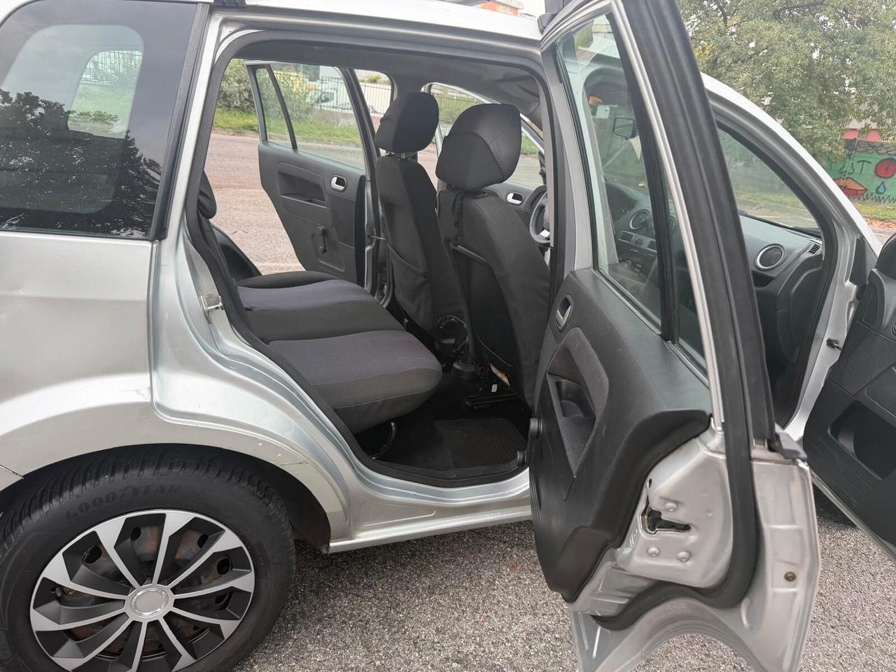 Ford Fusion 1.4 16V 5p. Titanium