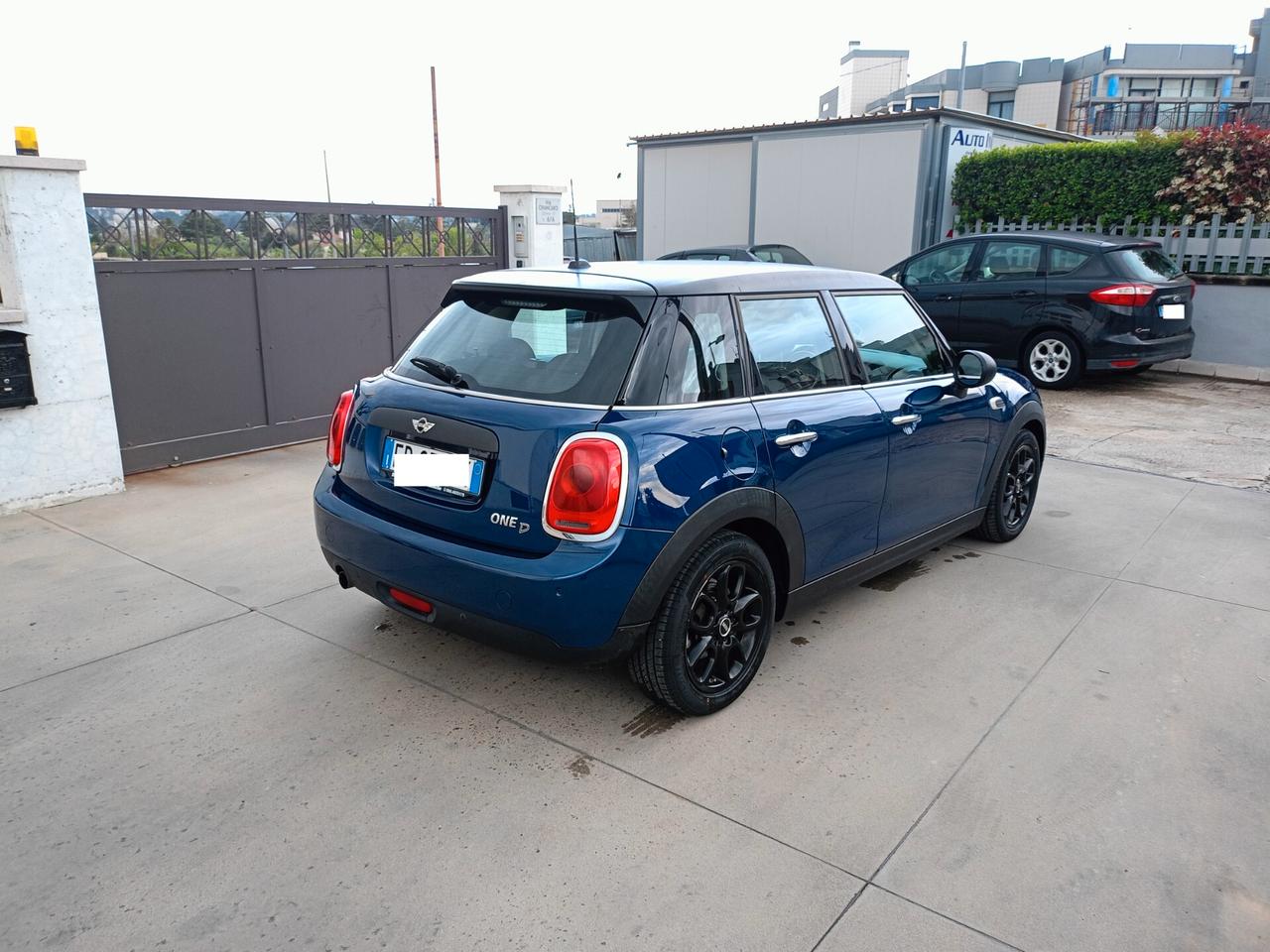 Mini One 1500 D 5 porte neo patentati