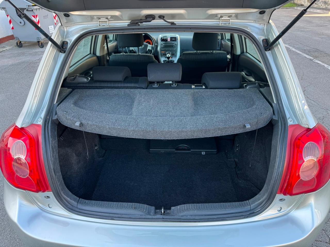 Toyota Auris 1.6 M-MT 5 porte Sol