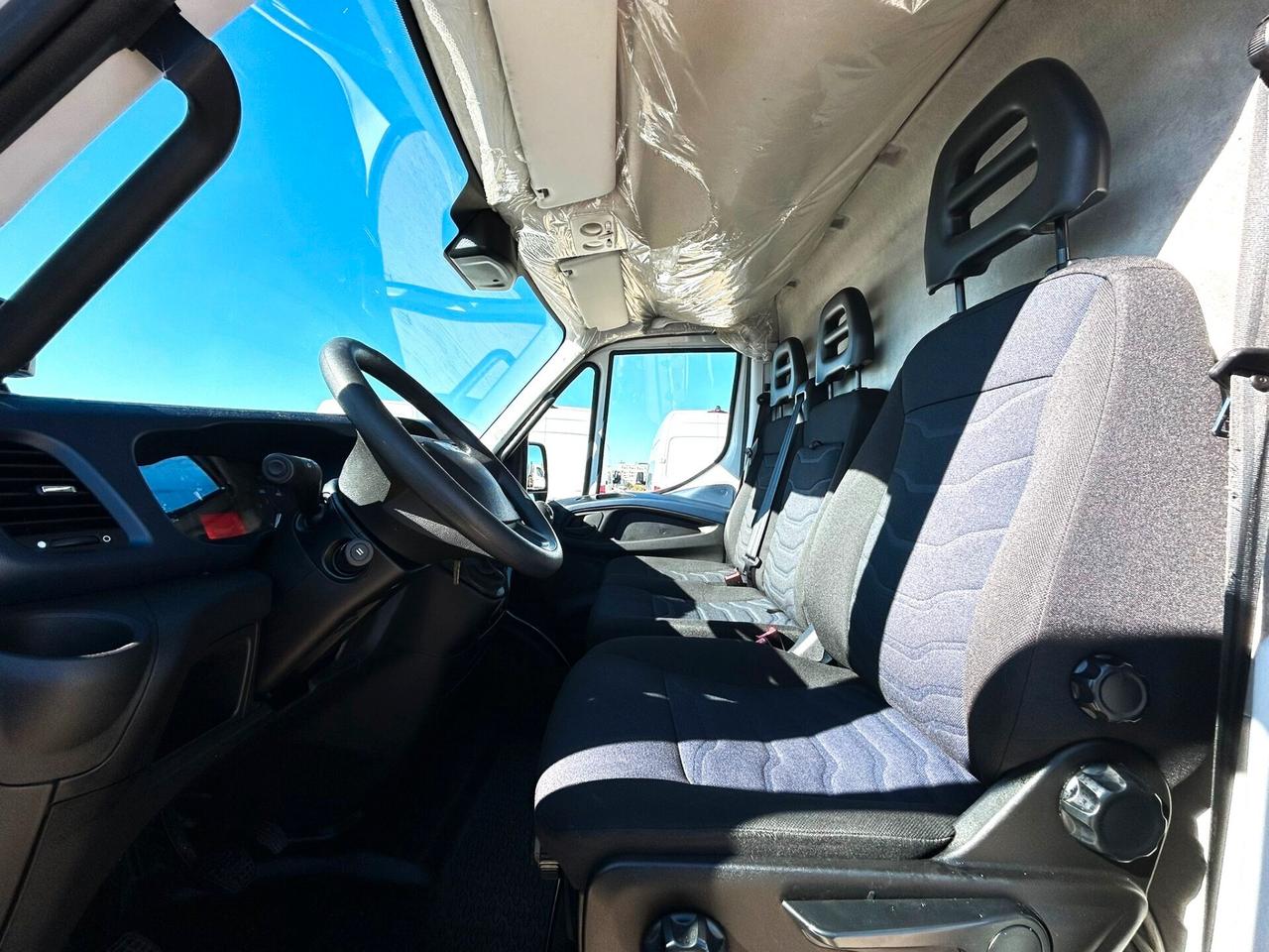 Iveco Daily 35C15 Furgone gemellato Isotermico