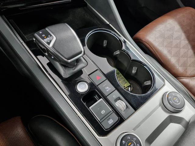 VOLKSWAGEN Touareg 3.0 V6 TDI SCR Elegance