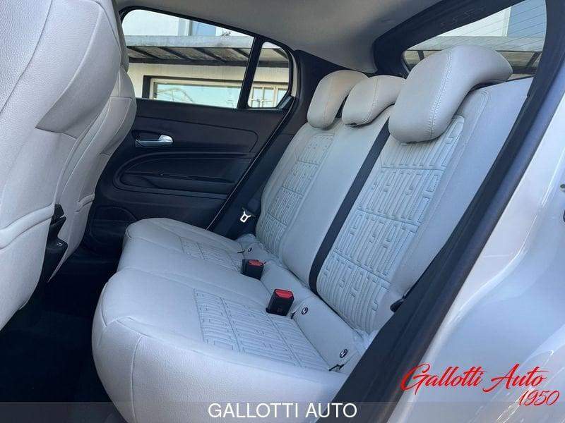 FIAT 600 1.2 Hybrid 110cv La Prima