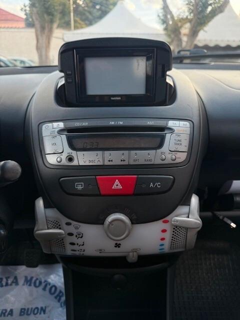 Toyota Aygo 1.0 VVT-i 68CV 5 porte Active - 2013