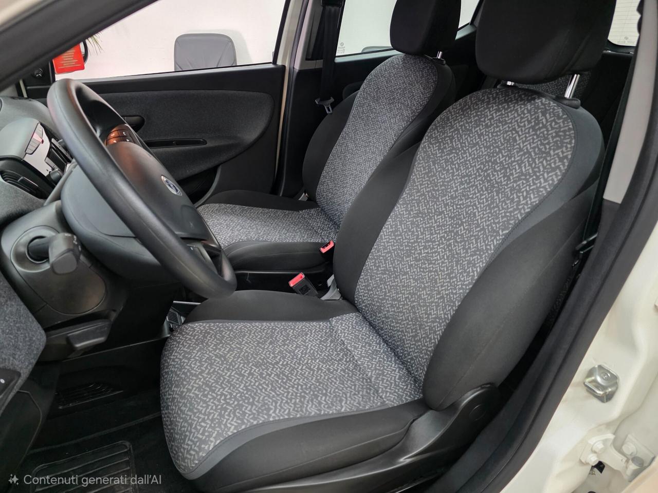 LANCIA YPSILON 1.0 FireFly S&S HYBRID SILVER