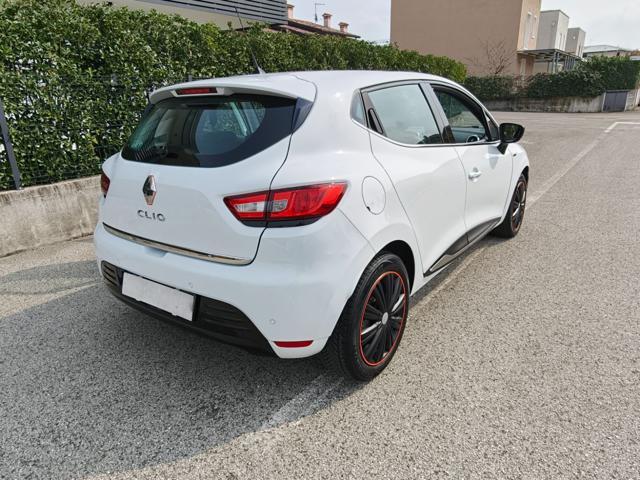 RENAULT Clio 1.2 Benzina ( KM 90.000 TAGLIANDATI )