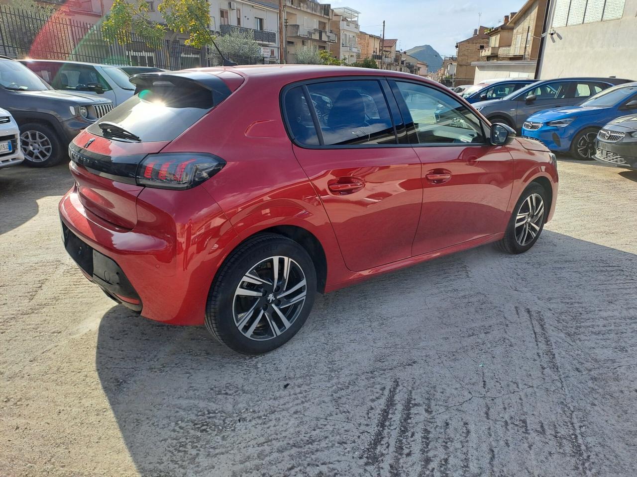 Peugeot 208 PureTech 100 Stop&Start 5 porte Allure