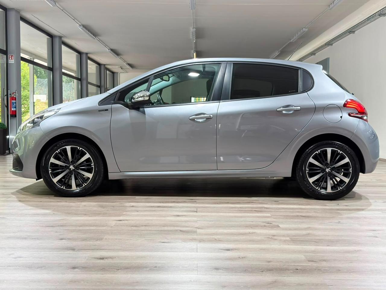 PEUGEOT 208 1.5HDI 102CV 69.000km 2019 1PROPRIETARIO