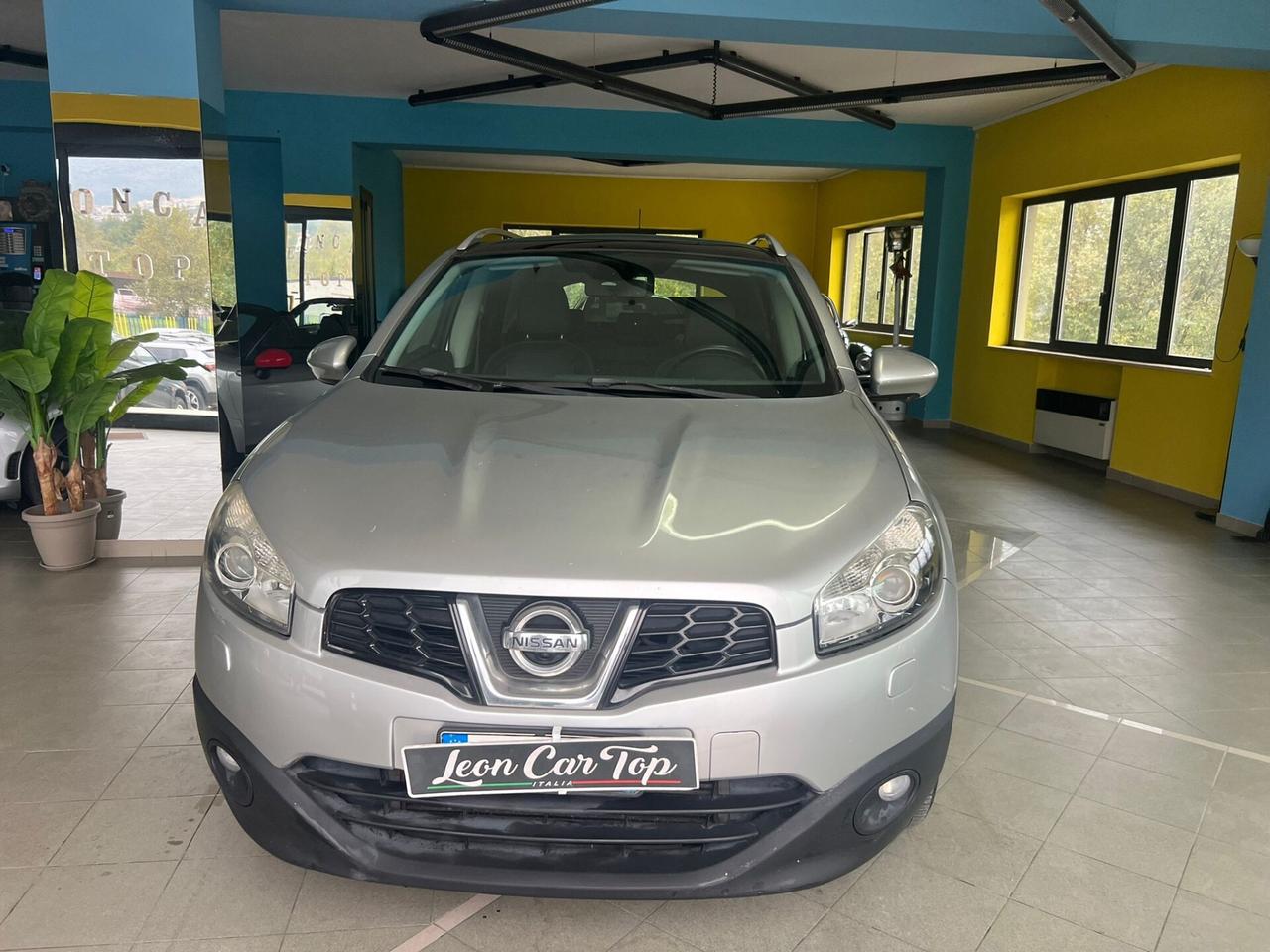 Nissan Qashqai 1.6 dCi tetto in vetro pelle full garantita 12 mesi