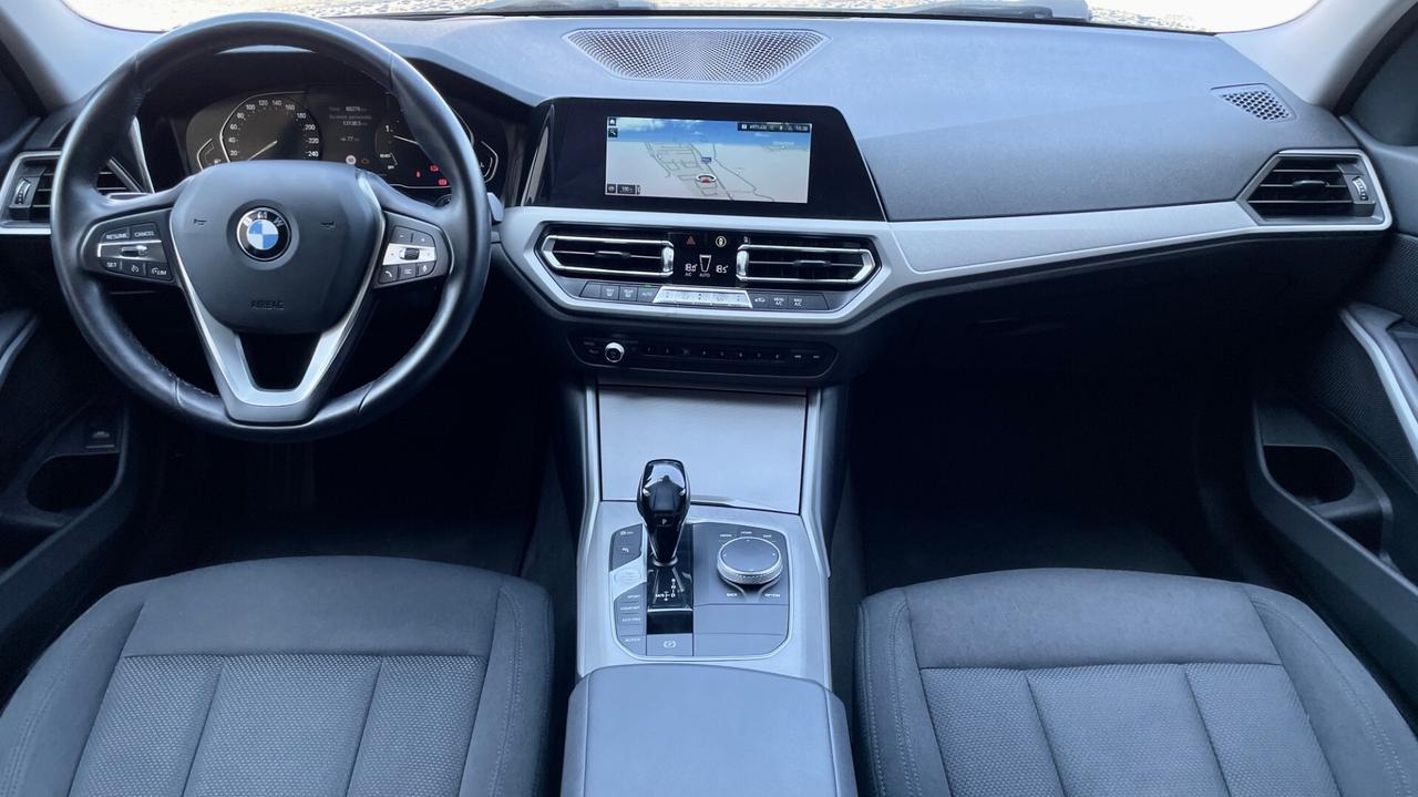 BMW 320D 48V TOURING ADVANTAGE 2.0 190CV - FARI FULL LED