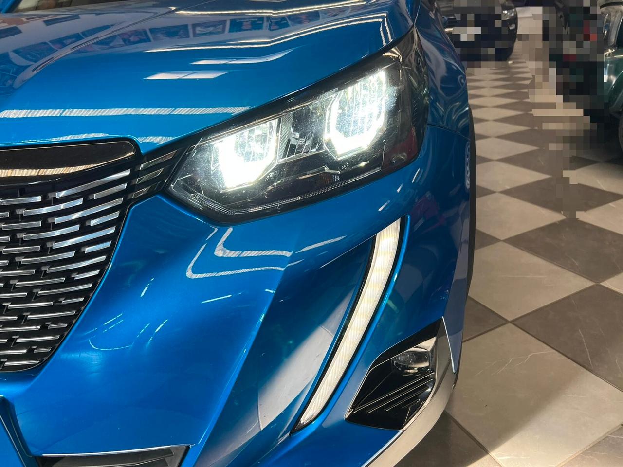 Peugeot 2008 Automatico 1.5 diesel BlueHDi 130cv S&S EAT8 Allure Pack