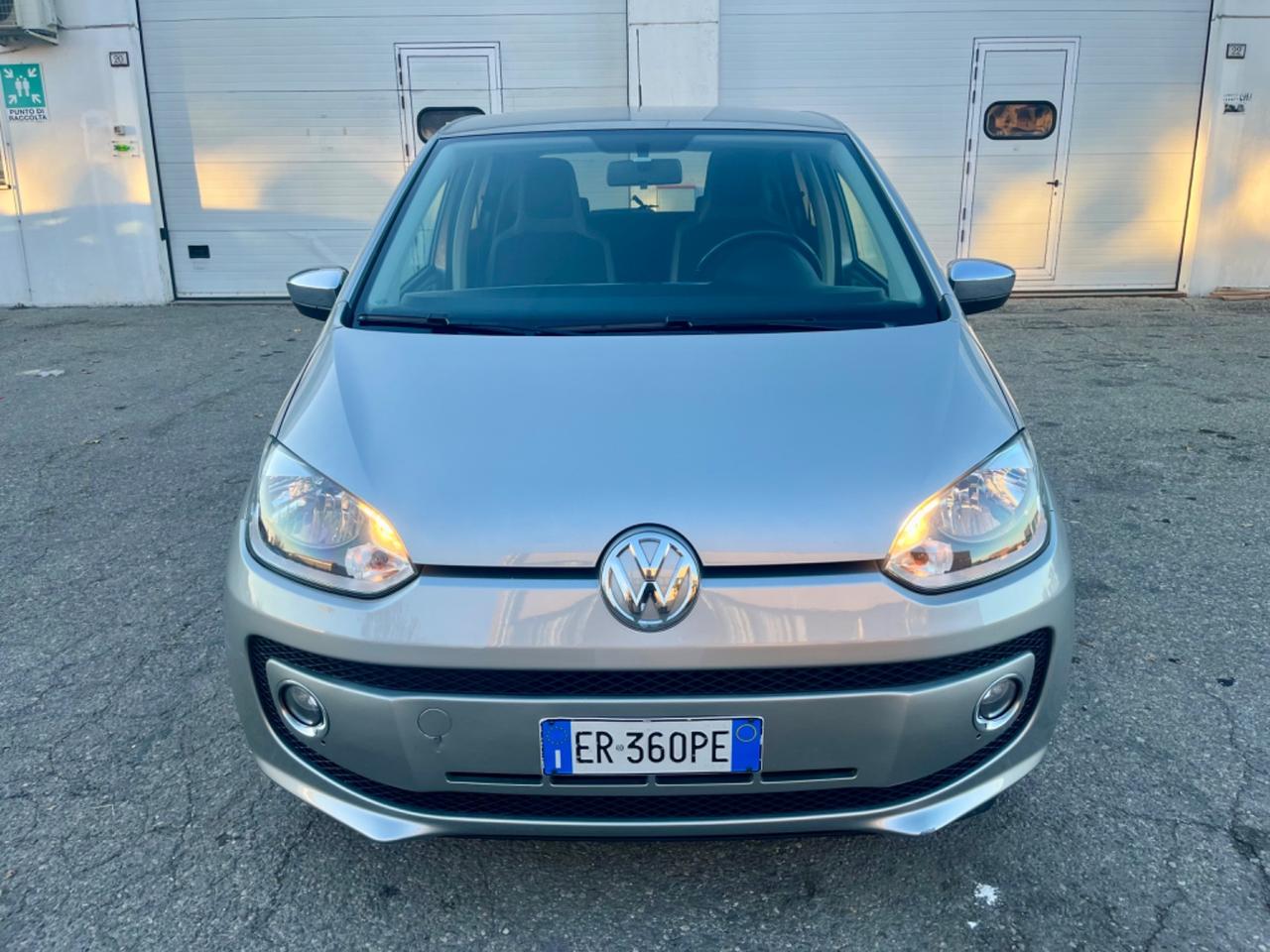 VW Up 1.0benz 2013 153.000km cambio automatico perfetta