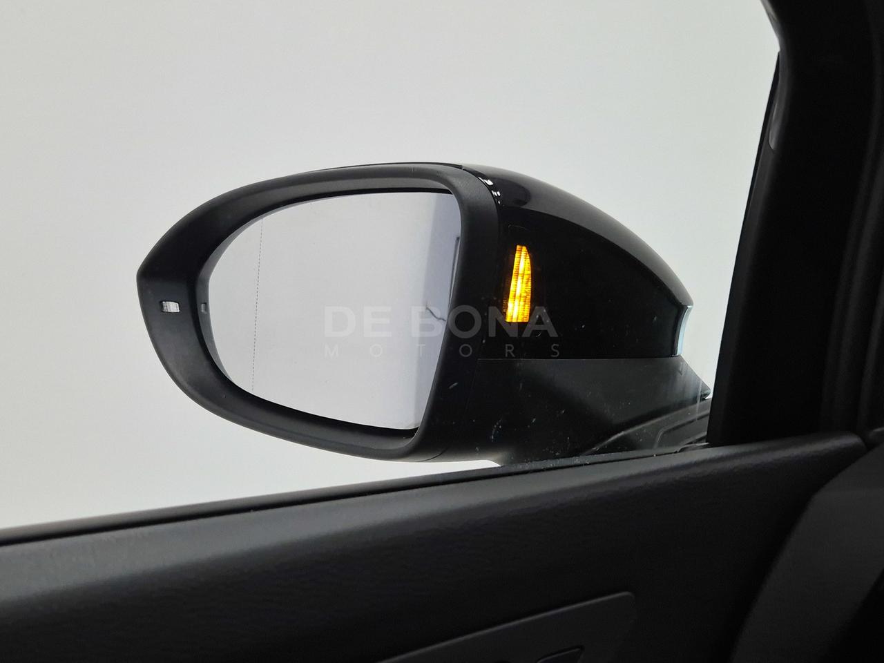 Volkswagen Golf 1.5 tsi ehybrid life 204cv dsg