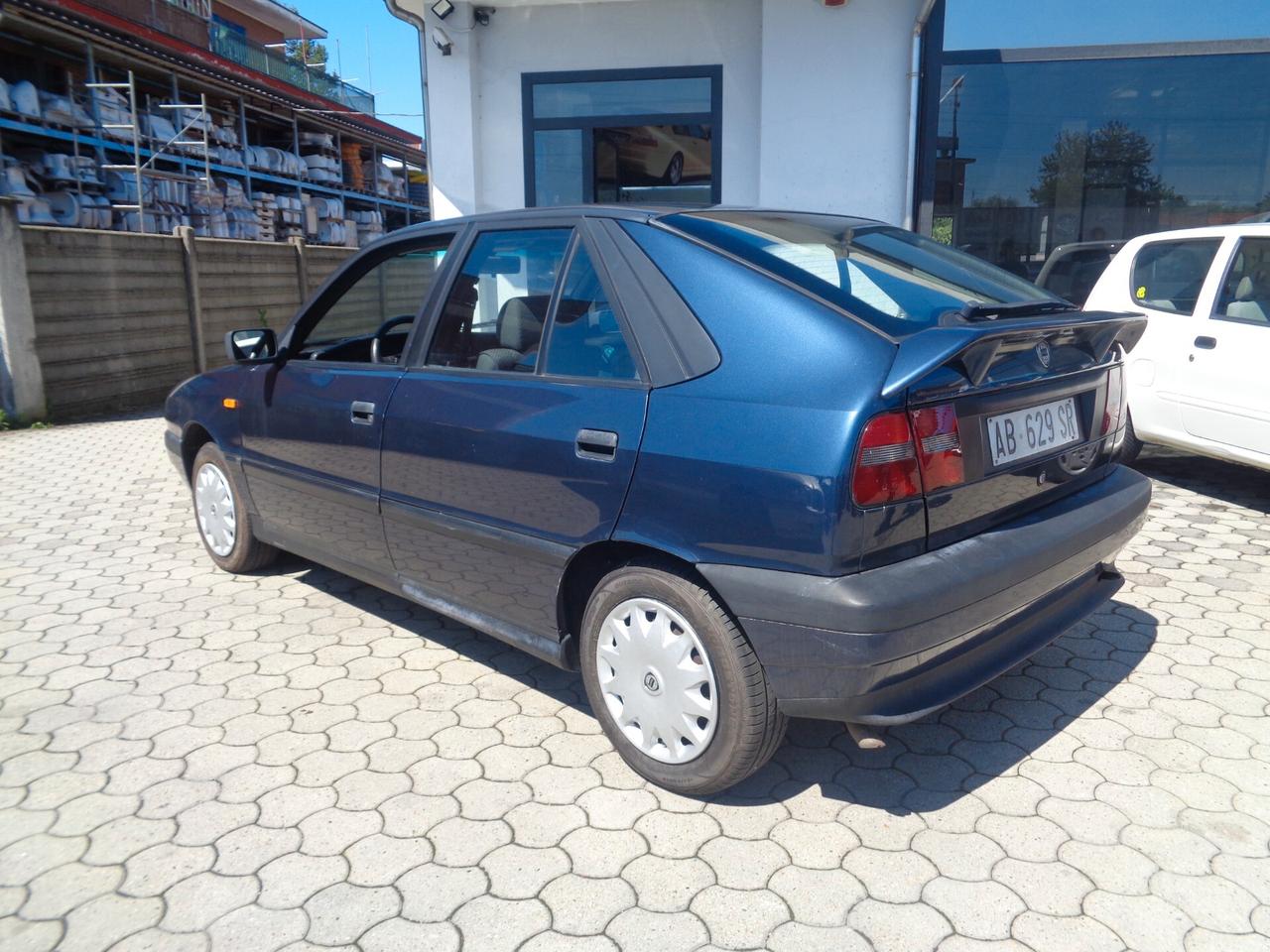 Lancia Delta LANCIA DELTA 1.8