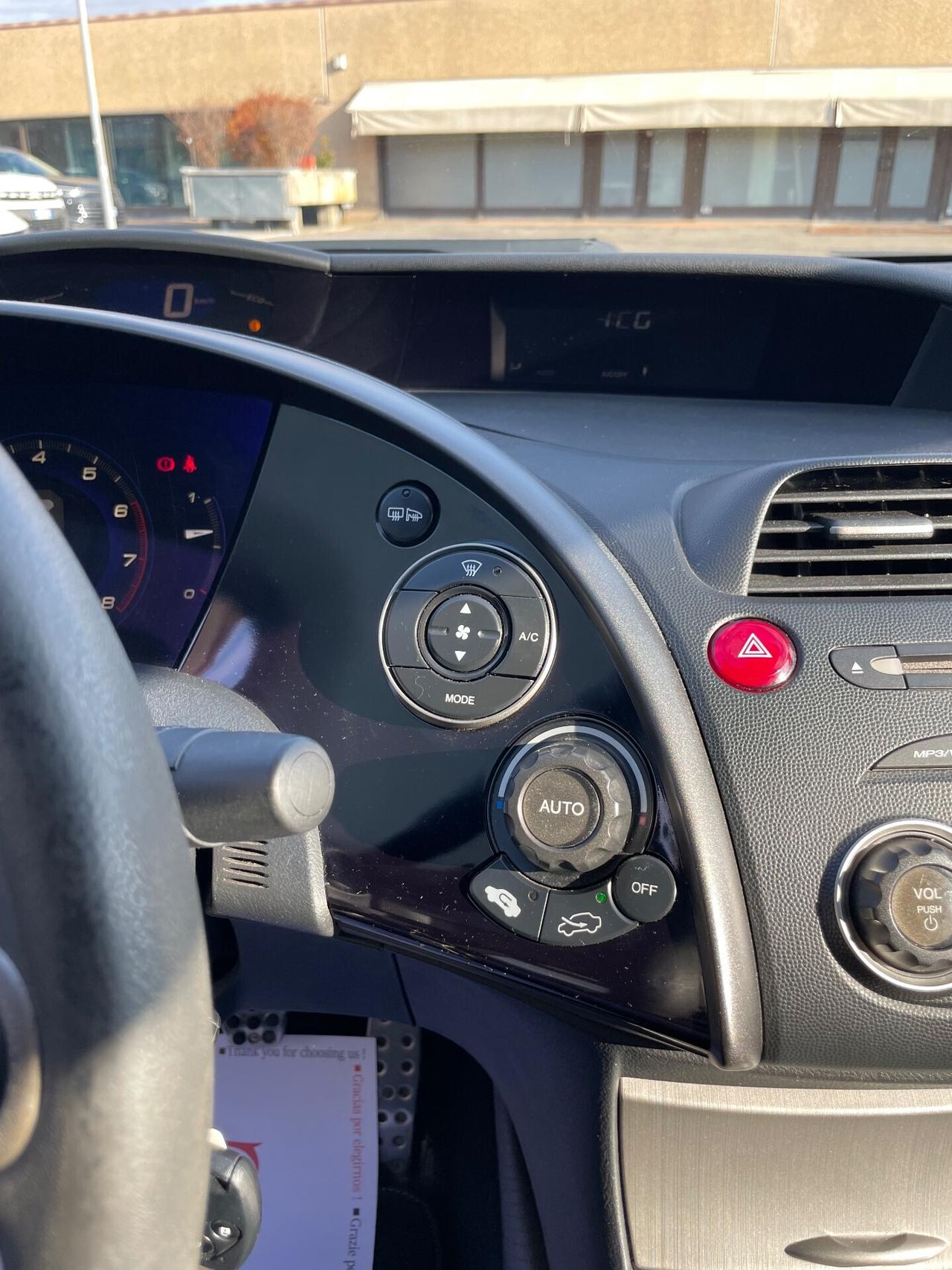 Honda Civic 1.4 i-DSi 5p. Elegance LE