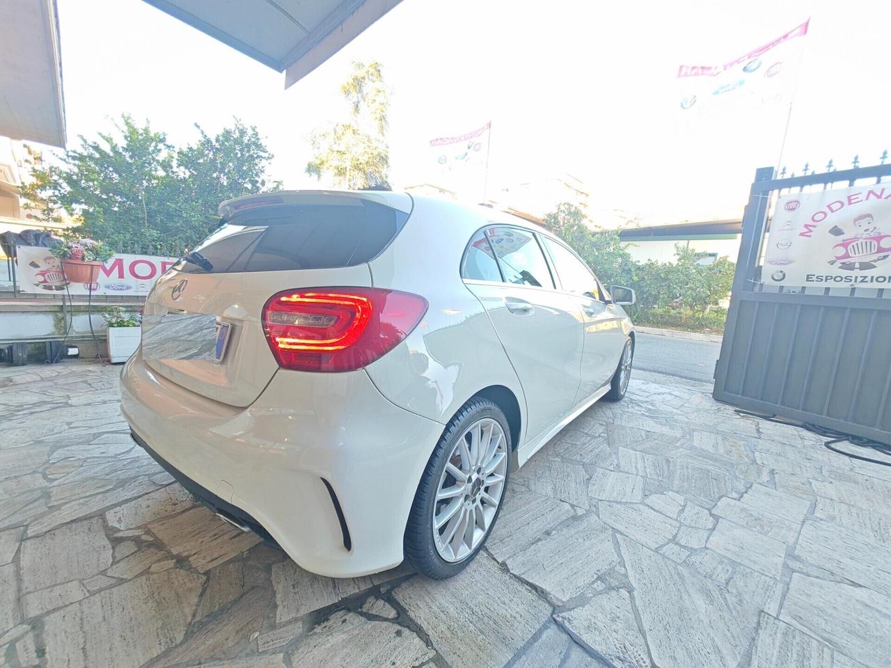 Mercedes-benz A 180 d Automatic Premium APPLE CARPLAY ANDROID AUTO