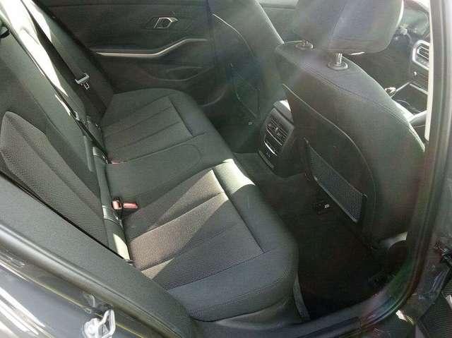 BMW 318 d Touring MHEV 48V Steptronic Business Advantage